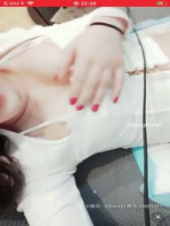 抖音高颜女神下海~【无敌特蕾莎】上海知名模特跳蛋，小内裤淫湿，好多淫水堵在内裤出不来，叫声可劲骚，爽死这妞啦！